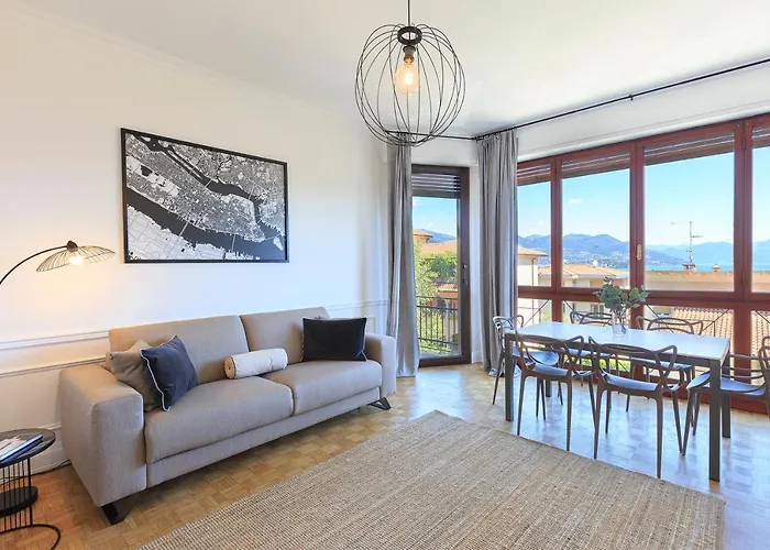 Virgilio - By Impero House * Stresa